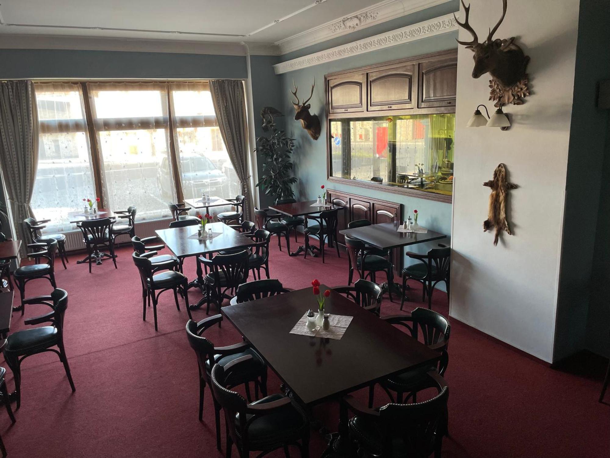 Hotel Cerny Orel Zatec Ngoại thất bức ảnh