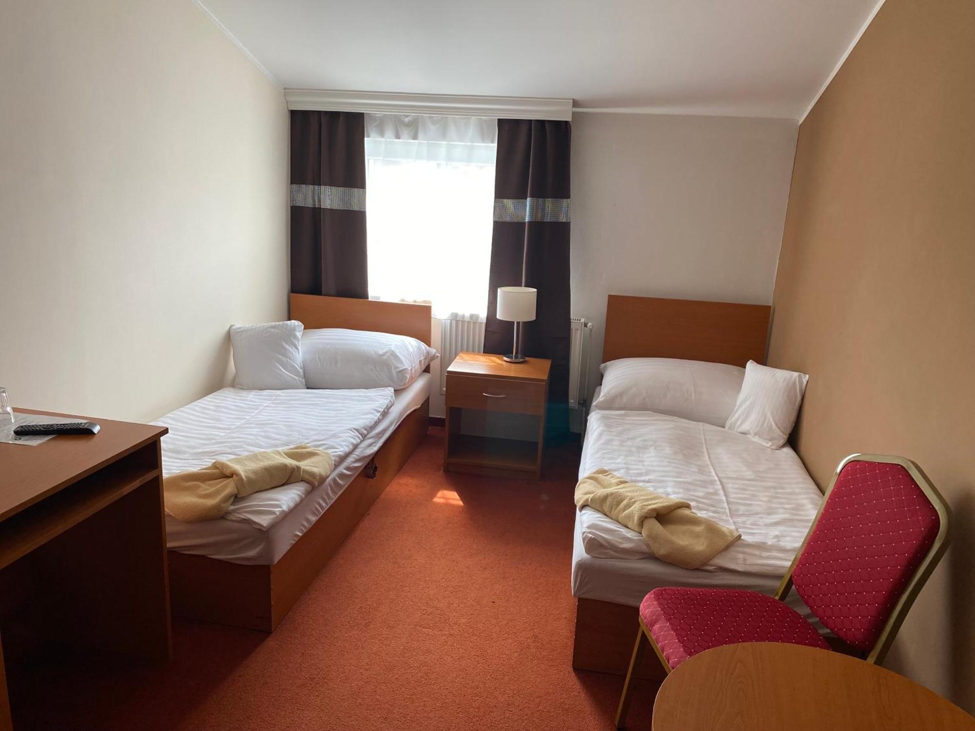 Hotel Cerny Orel Zatec Ngoại thất bức ảnh